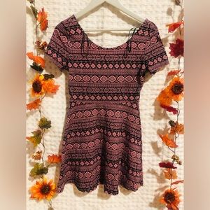 forever 21 dress pink and black in good condition only worn once sharp size M